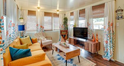 Pet-Friendly Brownwood Home: Walk to Lake!