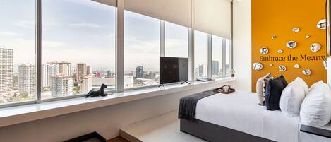 1 bedroom, desk, iron/ironing board, WiFi