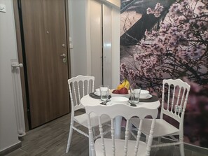 City Single Room | Dining room - Kallimarmaro Refuge (Athens)