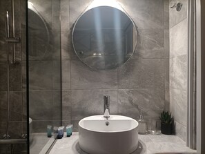 Chambre Simple Ville | Salle de bain
