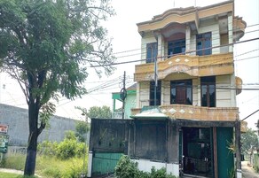 Fachada de la propiedad