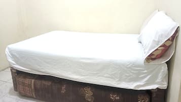 Standard Single Room | Bed sheets