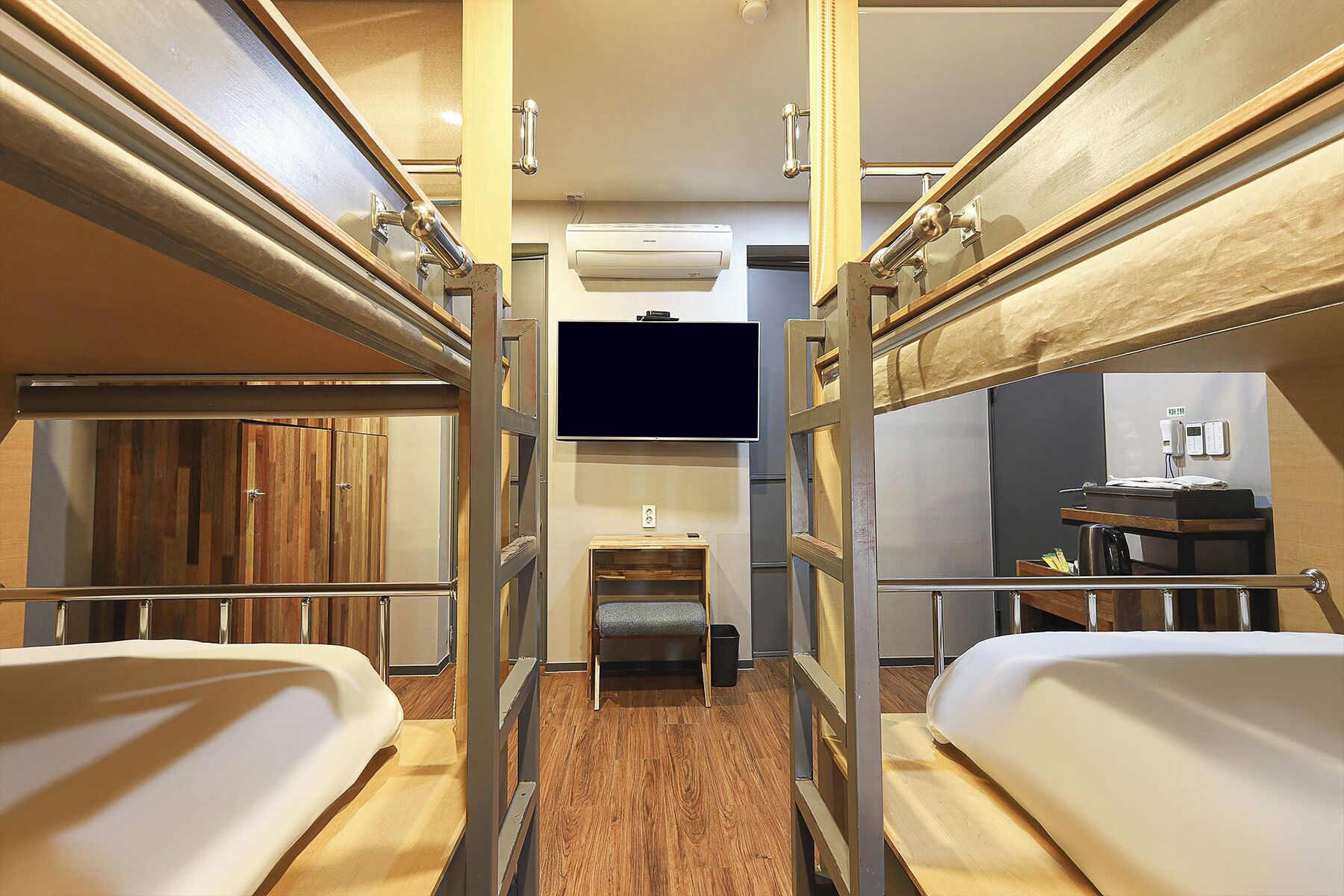 Family Quadruple Room | Free WiFi