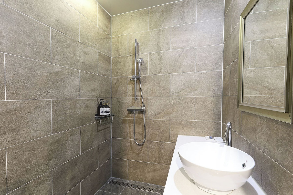 Deluxe kamer | Badkamer