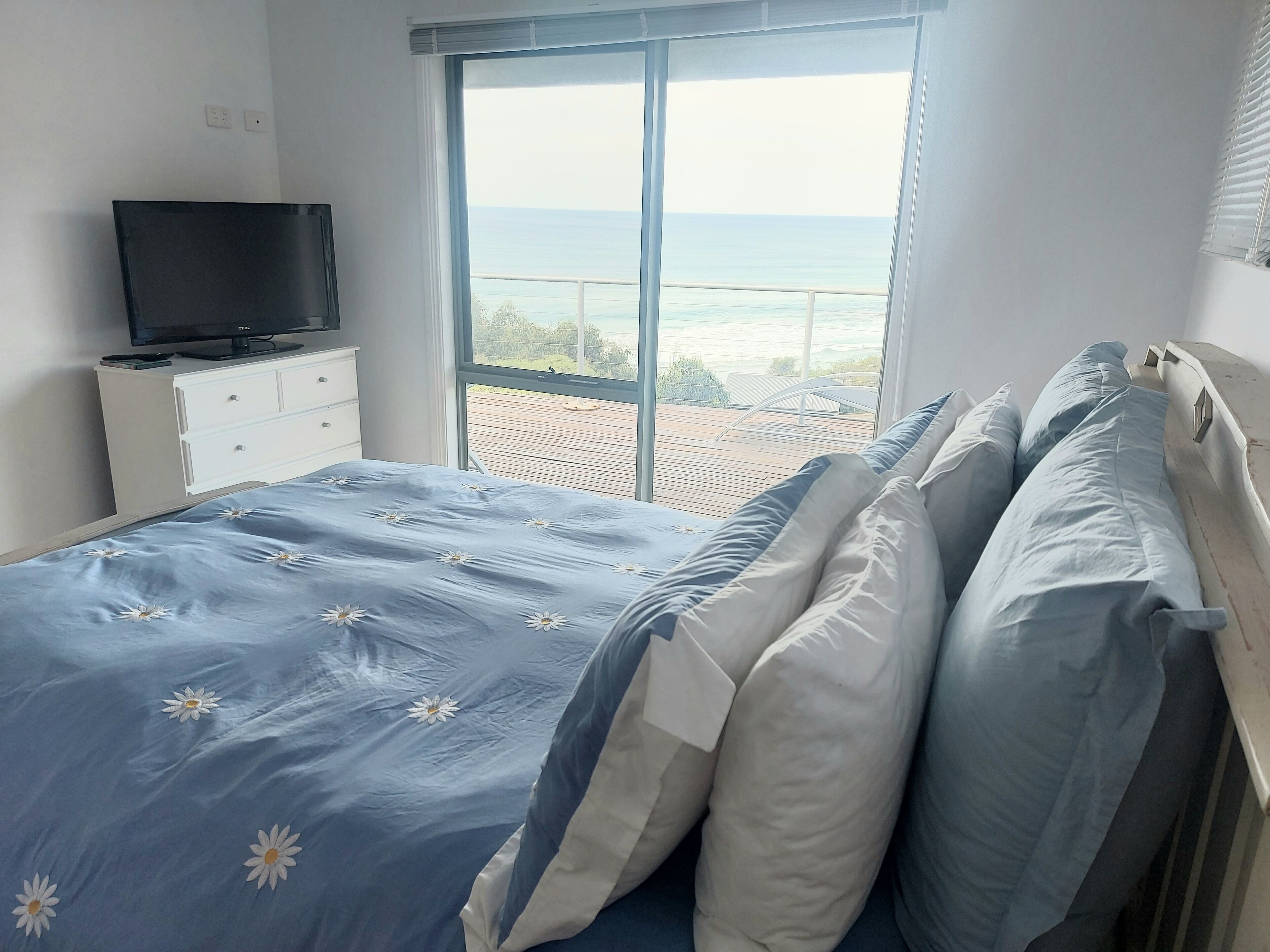 3 chambres, fer et planche à repasser, Wi-Fi gratuit, draps fournis