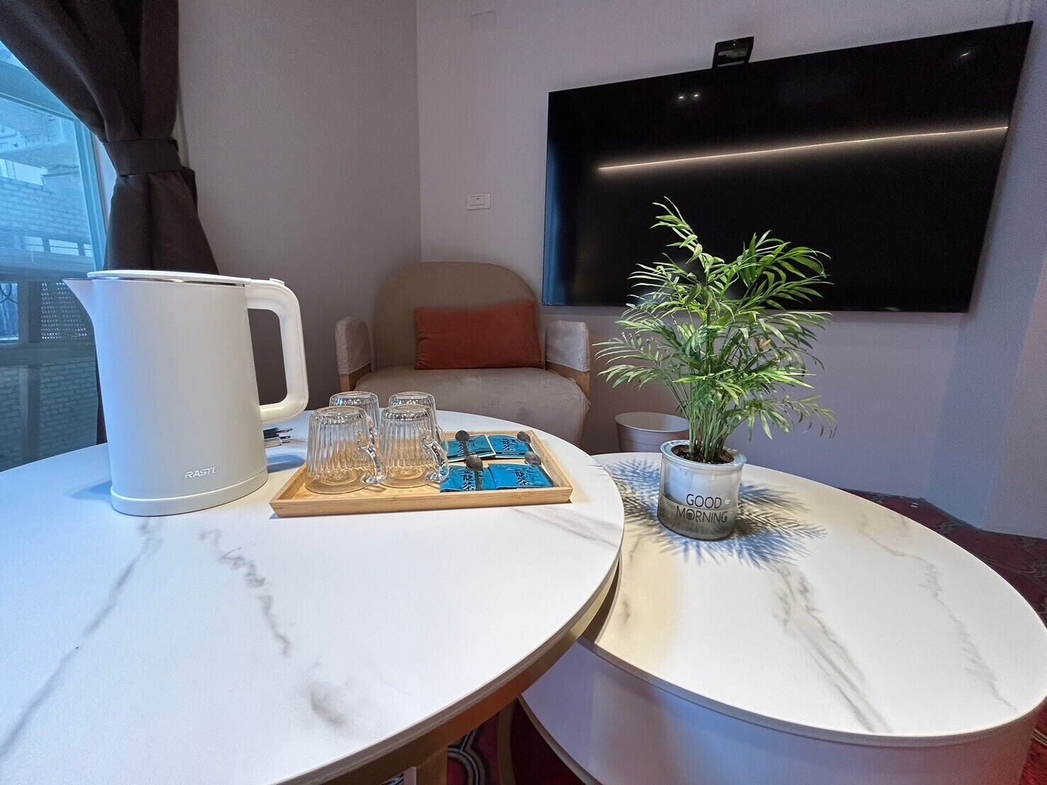 Comfort House, 3 Bedrooms, Non Smoking, Private Bathroom | Desk, soundproofing, free WiFi, bed sheets