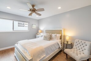 3 chambres, fer et planche à repasser, Wi-Fi gratuit, draps fournis