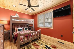 21 chambres, bureau, fer et planche à repasser, lit parapluie