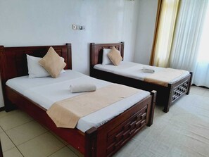 Family Apartment | 4 bedrooms, individually decorated, individually furnished, free WiFi - Lux Suites Dofils Almasi Apartments (Mombasa)