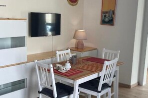Dining - Apartment sleeps 4  (Verona)