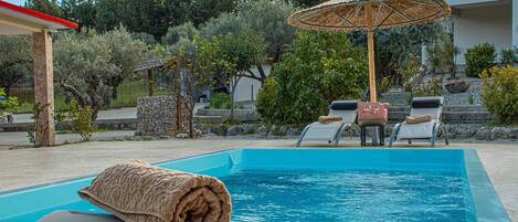 Utomhuspool