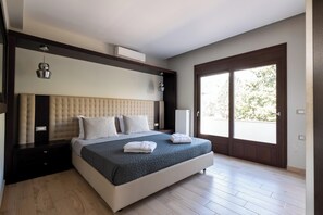 3 bedrooms, in-room safe, soundproofing, iron/ironing board