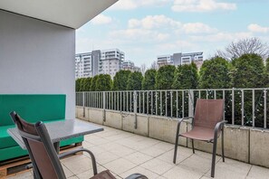 Balcony - Apartment With Terrace by Renters (Gdansk)
