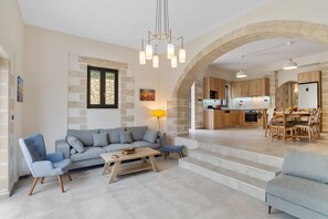 Smart TV - Brand new Villa Volakas BY APOKORONAS VILLAS (Gavalochori)