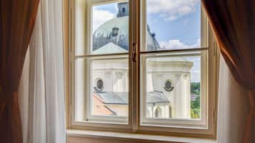 Deluxe Double or Twin Room | 1 bedroom, free WiFi, bed sheets