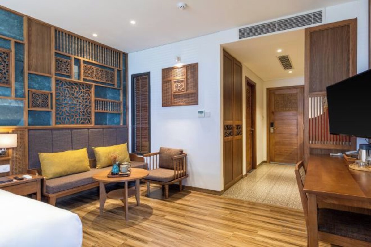Minibar, cortinas opacas, sistema de insonorización y wifi gratis