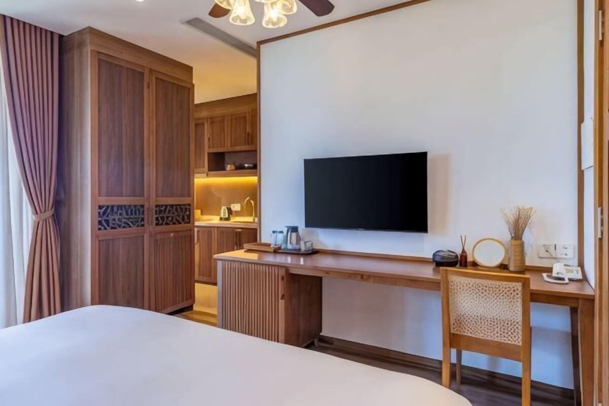 Minibar, cortinas blackout, insonorización y wifi gratis