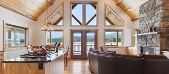 * * *Como Peaks Cabin* * *