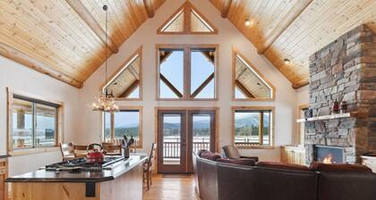 * * *Como Peaks Cabin* * *