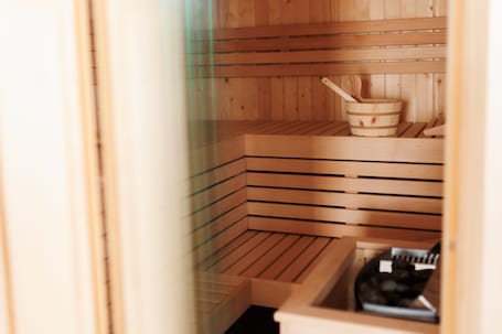 Sauna. ZenStay ApartHotel