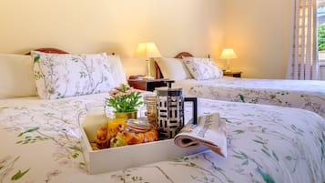 家庭客房 | 高級寢具、記憶床墊、書桌、免費無線上網