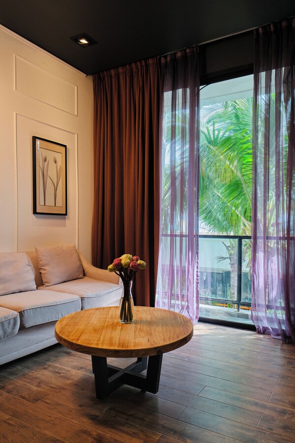 Living area - White Apart Hotel (Sihanoukville)