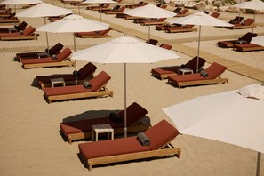 On the beach, sun loungers, beach umbrellas, beach towels - 91 Athens Riviera, The Resort (Vari-Voula-Vouliagmeni)