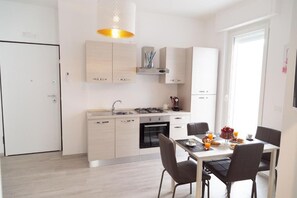 Fridge, oven, stovetop, highchair
