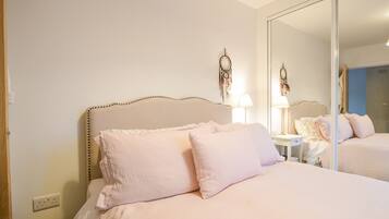 1 bedroom, individually decorated, individually furnished, free WiFi