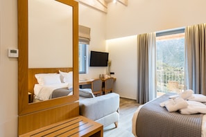 Luxury Double or Twin Room, Balcony, Mountain View | In-room safe, desk, soundproofing, free WiFi - DENTHIS (Kalamata)