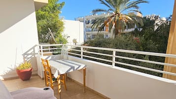 Standard Double Room | Balcony