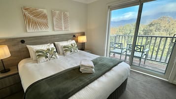 2 bedrooms, iron/ironing board, free WiFi