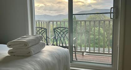 Villa 2br Mountain View Retreat Villa located within Cypress Lakes Resort