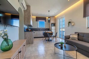 Smart TV, video-game console, DVD player, table tennis - Grande Terra in Kiotari (Gennadi,Rhodes)