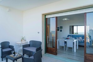 Casa estándar, varias habitaciones (Villetta Meraviglia With Garden Sea) | Restaurante al aire libre