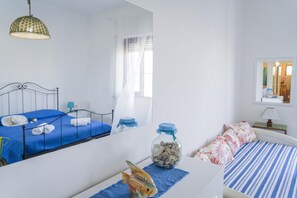 Maison Standard, 2 chambres, terrasse (Villetta Meraviglia With Garden Sea) | 2 chambres, Wi-Fi