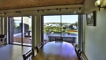 Comfort House | Dining room