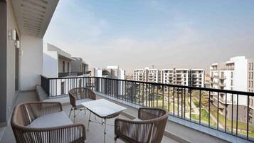 55-Zoll-Smart-TV mit Satellitenempfang