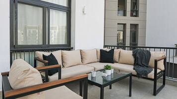 Leilighet – panorama, hageutsikt | Terrasse/patio