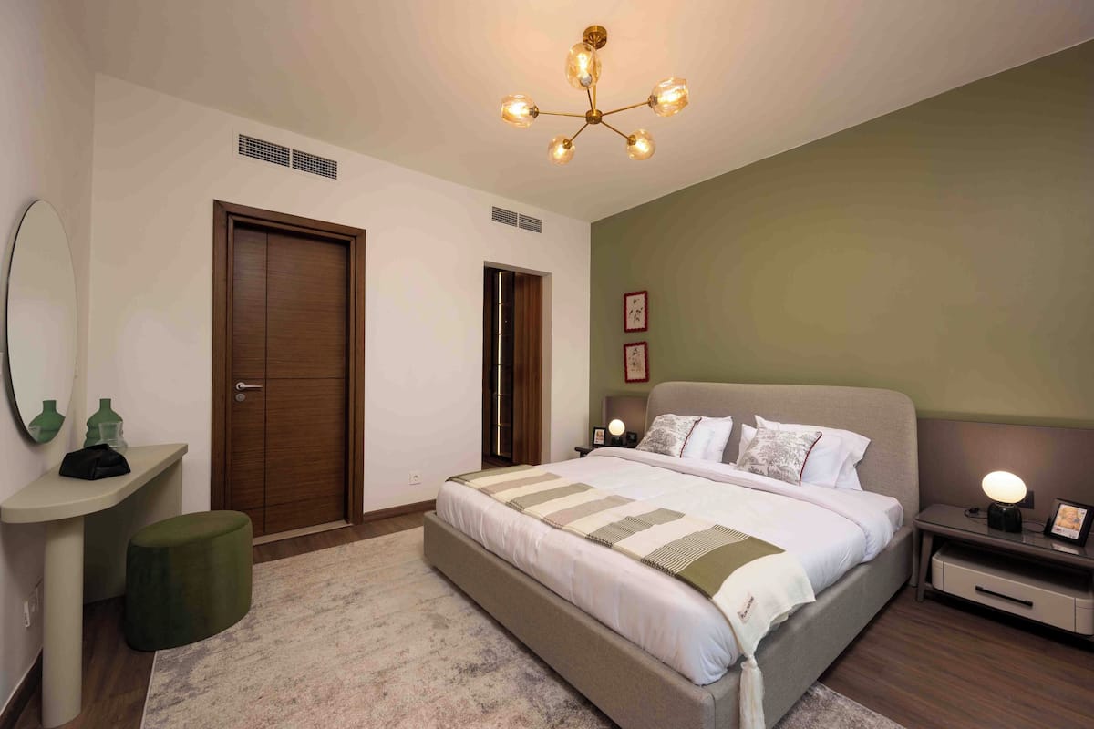 2 bedrooms, desk, laptop workspace, free WiFi