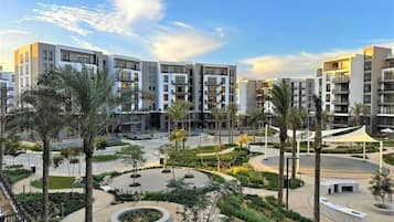 Panoramic-Apartment, Gartenblick | Blick auf den Garten
