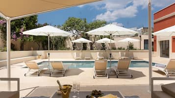 Sun deck