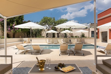 Sundeck