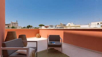 Deluxe Double or Twin Room | Balcony
