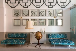 Lobby sitting area - Palazzo Fasti (Casarano)