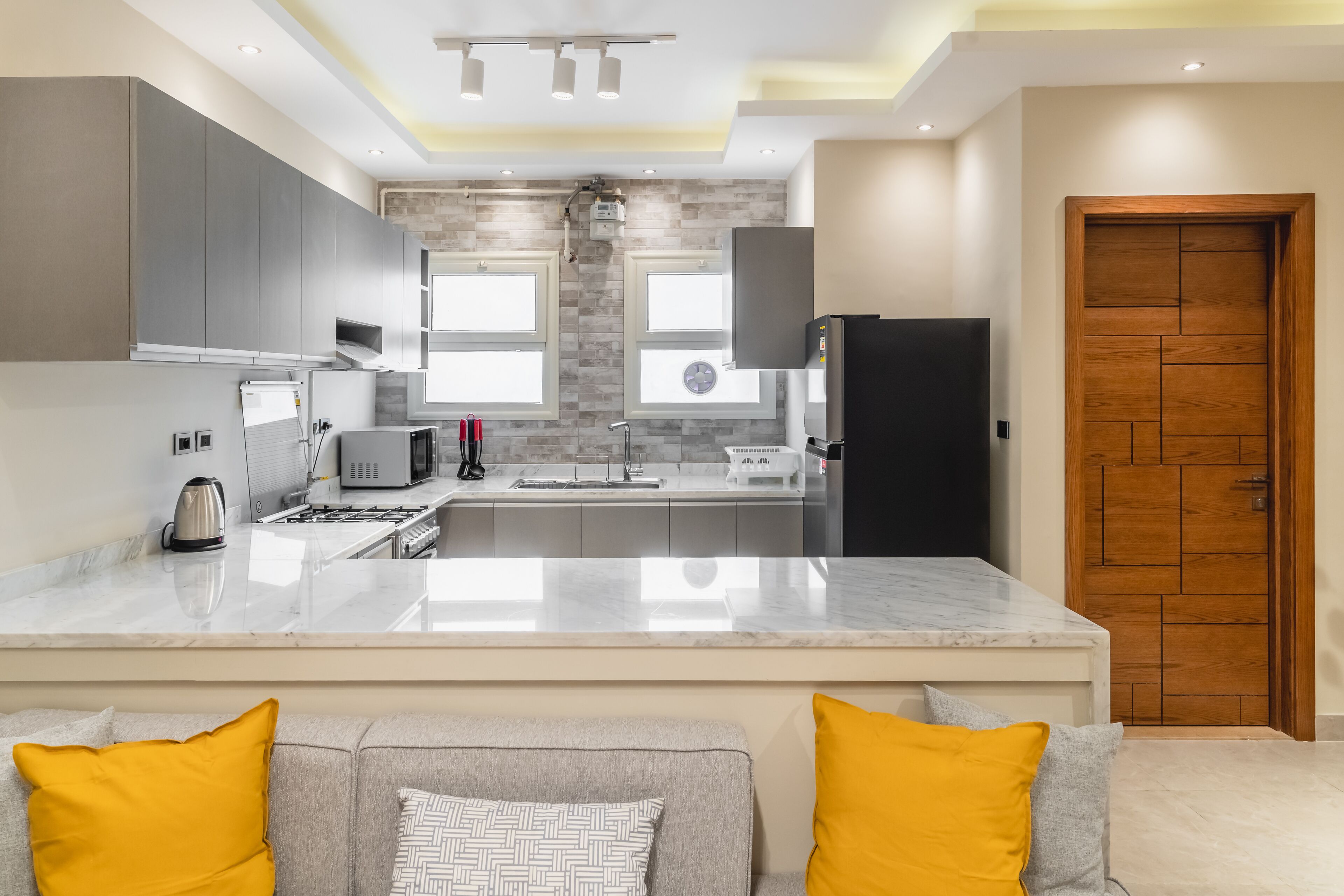 ベーシック アパートメント | 専用キッチン | 冷蔵庫、電子レンジ、オーブン、コンロ