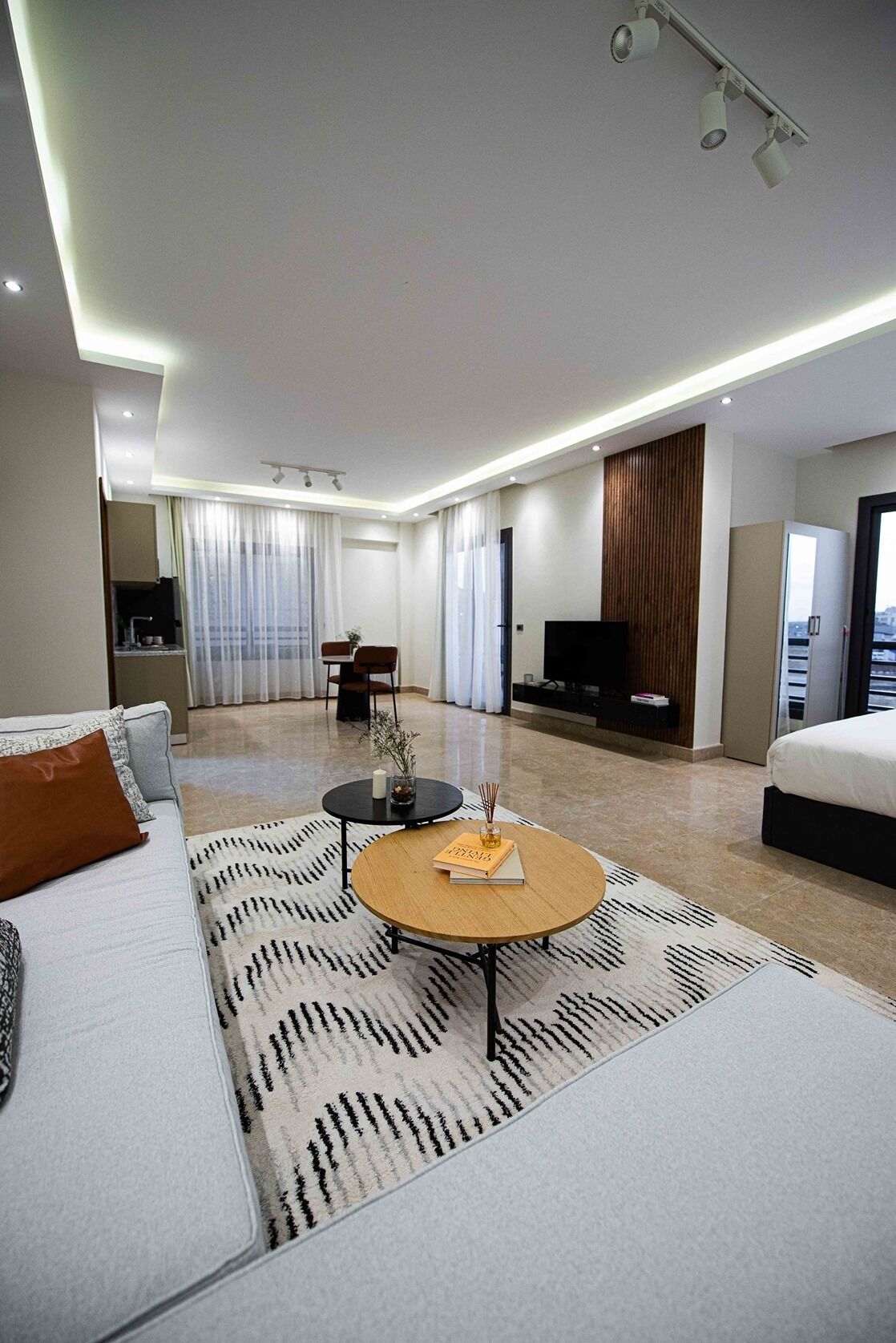 開放式客房 | 客廳 | 43 吋LCD 電視連衛星電視頻道