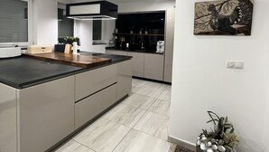 Uklassifisert bilde, 3 av 27, knapp