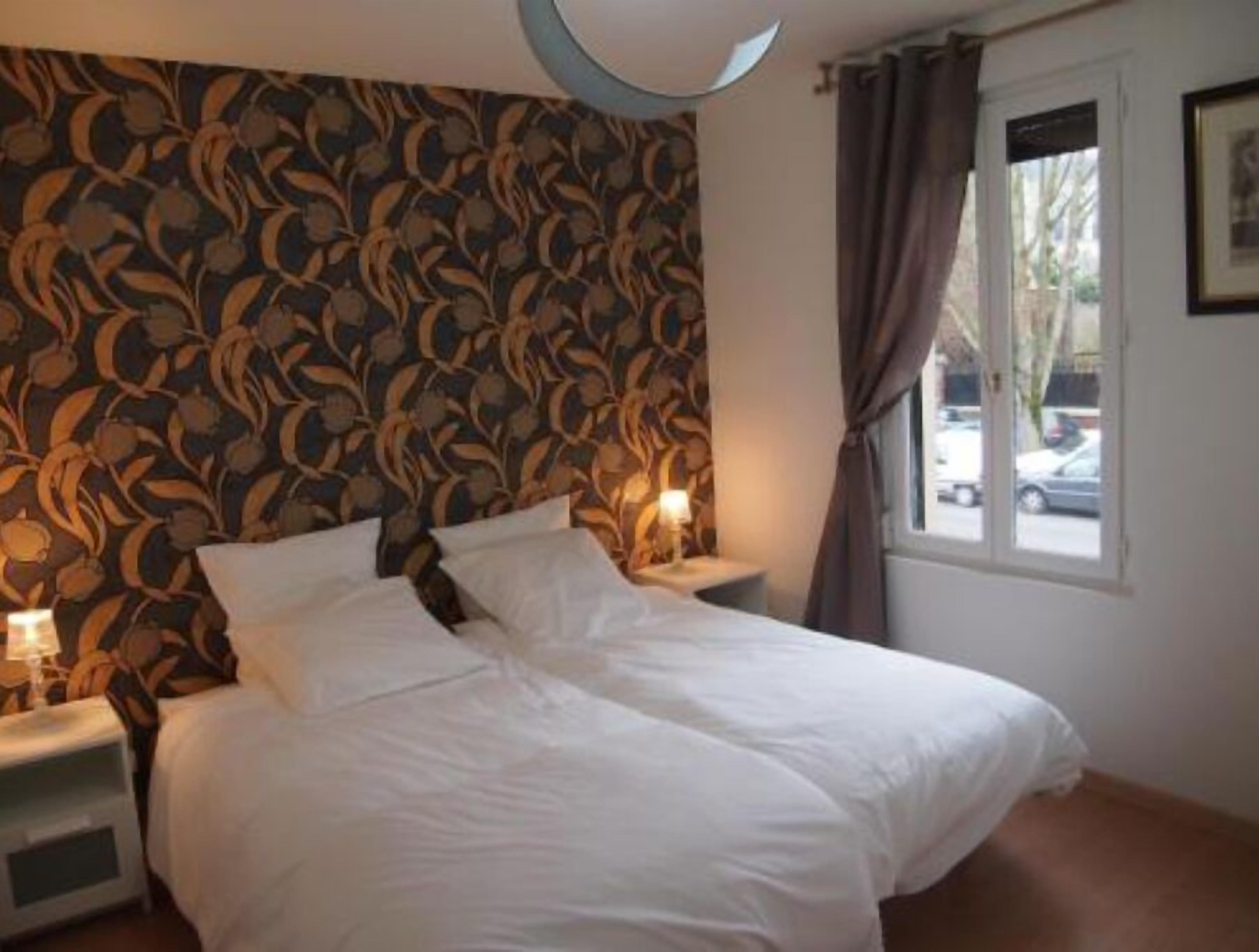 1 bedroom, iron/ironing board, travel crib, free WiFi