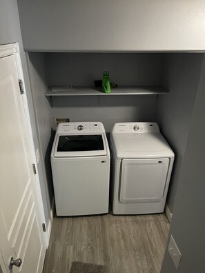 Interior - Multi-Family Condo - Sleeps 8 (Anchorage)